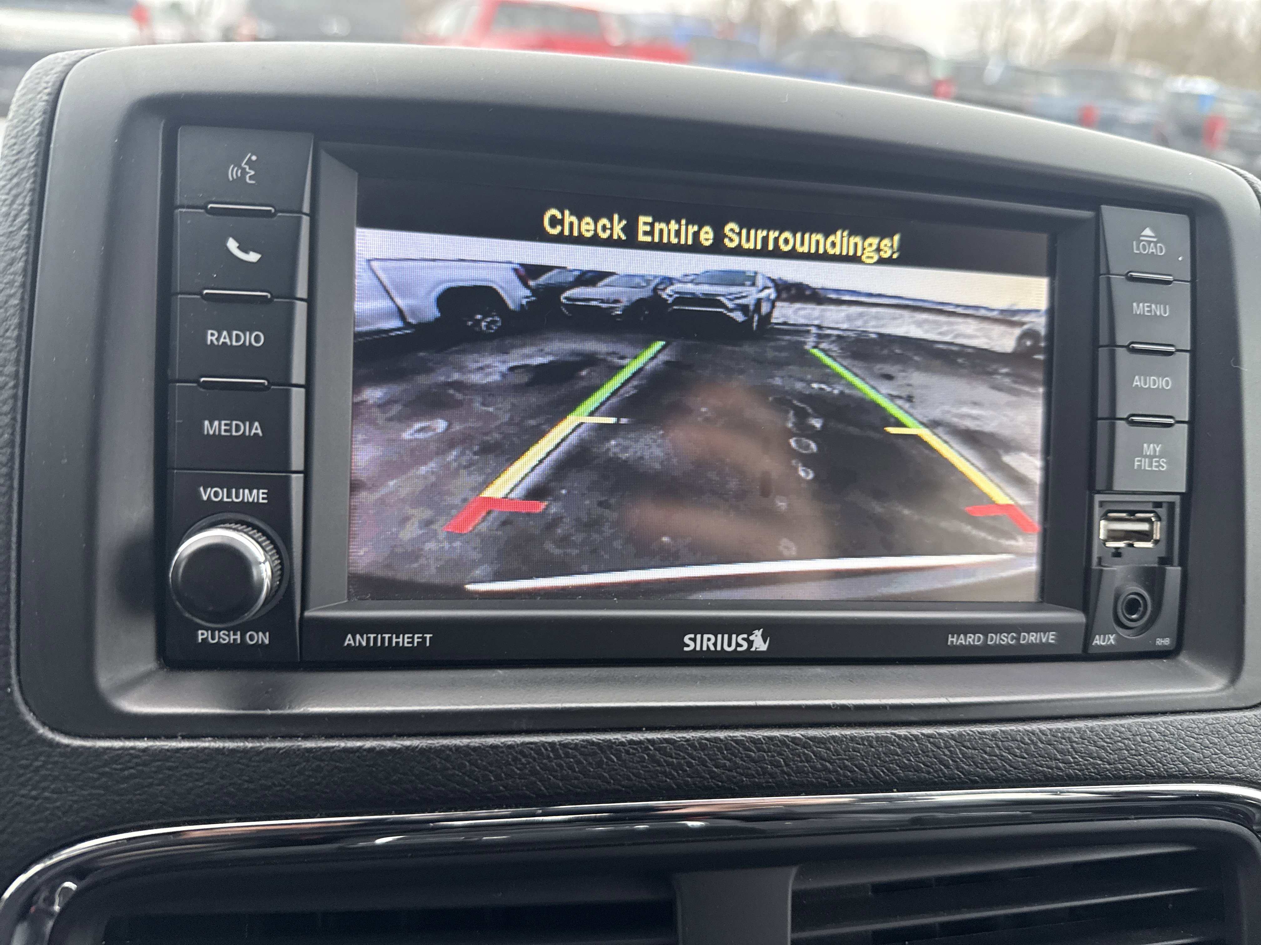 Used 2017 Dodge Grand Caravan GT image 26