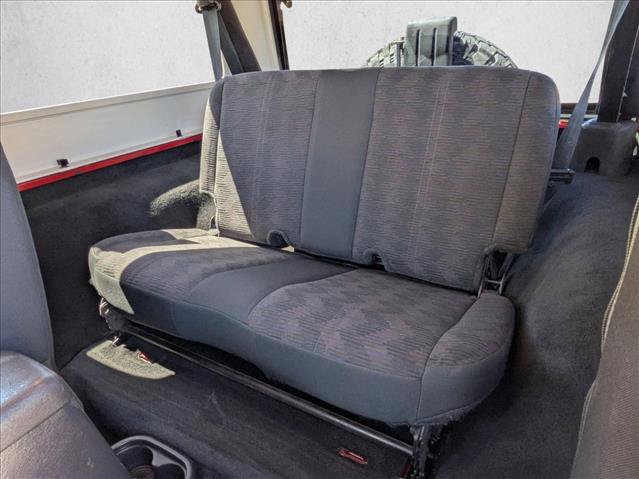 Used 2004 Jeep Wrangler 4WD image 12
