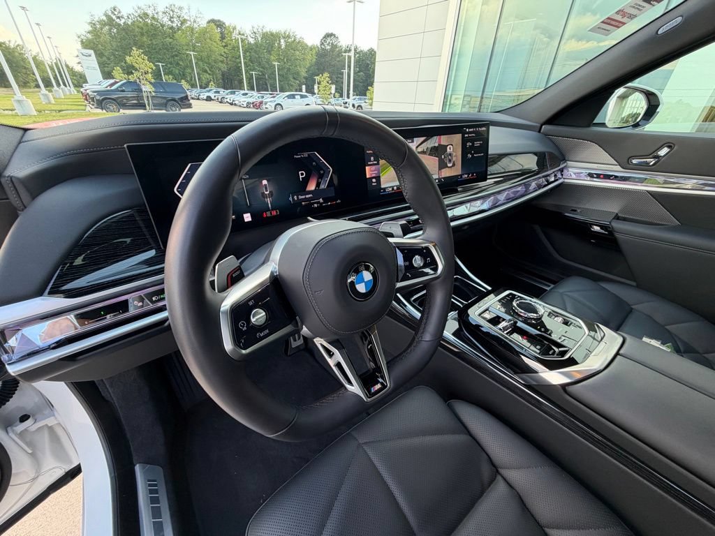Used 2025 BMW 740i xDrive w/ Premium Package AWD/4WD image 15