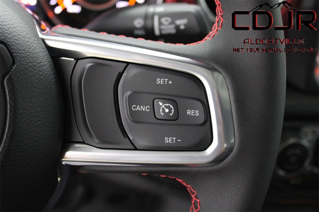 Used 2023 Jeep Gladiator Rubicon w/ Cold Weather Group image 45