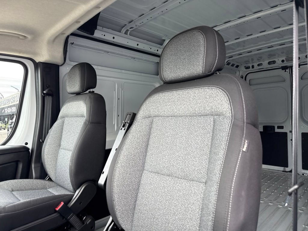 Used 2026 RAM ProMaster 2500 w/ Safety Group FWD image 13