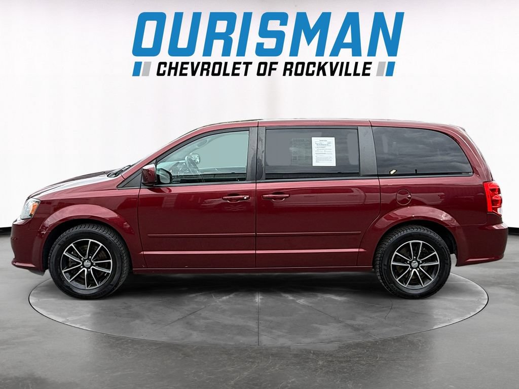 Used 2017 Dodge Grand Caravan SE FWD image 3