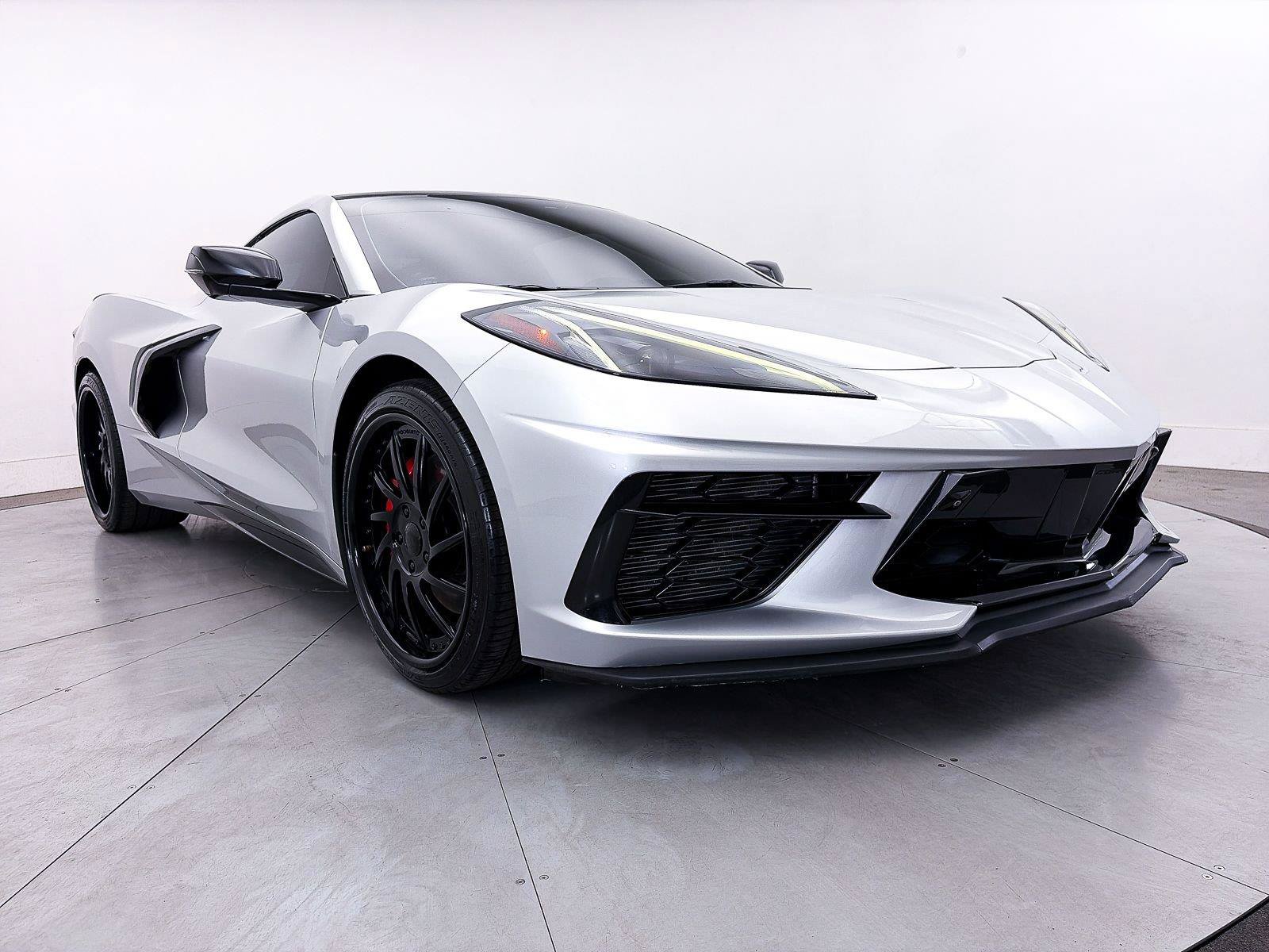 Used 2020 Chevrolet Corvette Stingray Preferred Cpe w/ 2LT Preferred Equipment Group RWD image 10