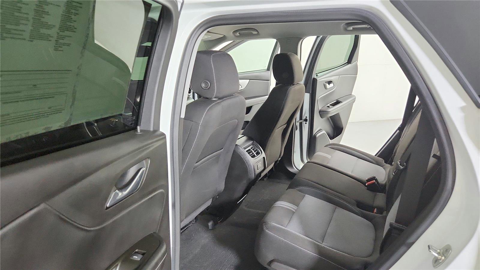 Used 2024 Chevrolet Blazer LT w/ Convenience Package image 16