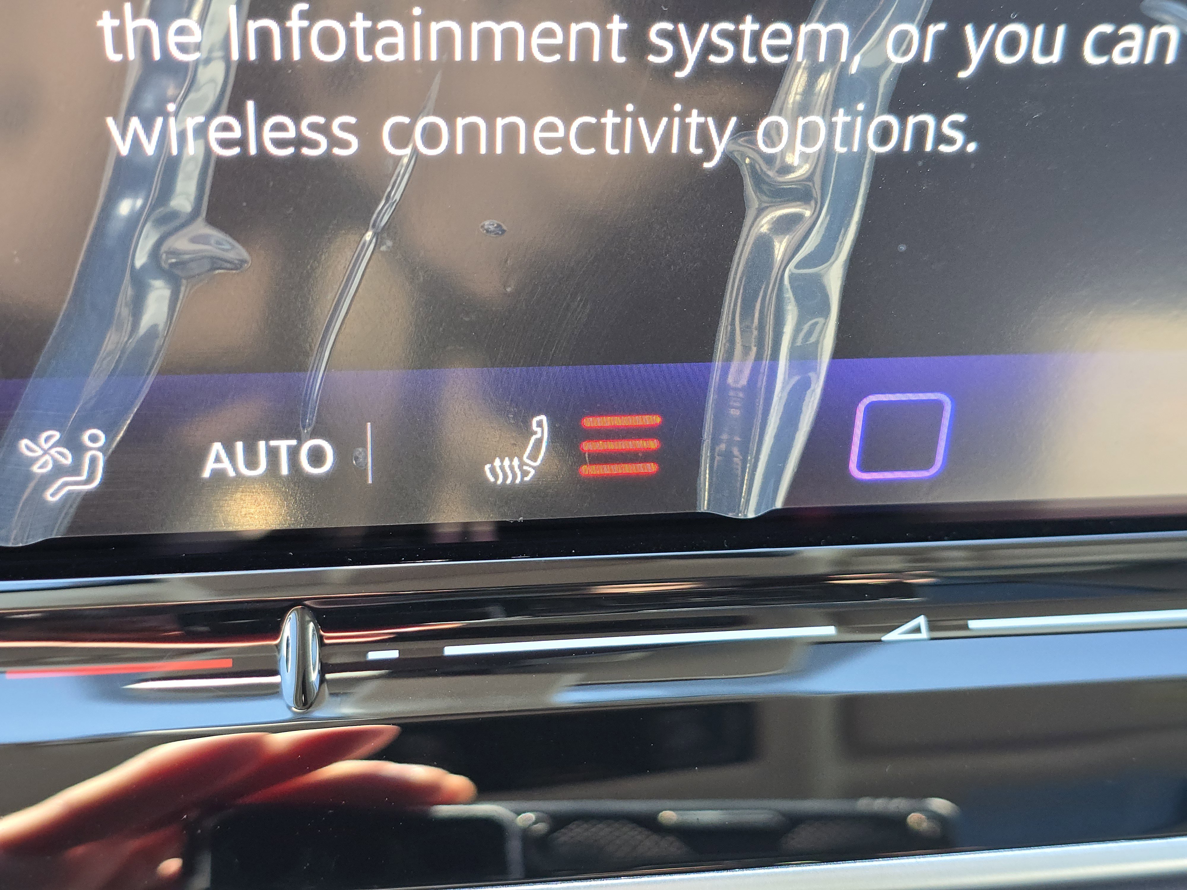 New 2026 Volkswagen Tiguan SE FWD image 10