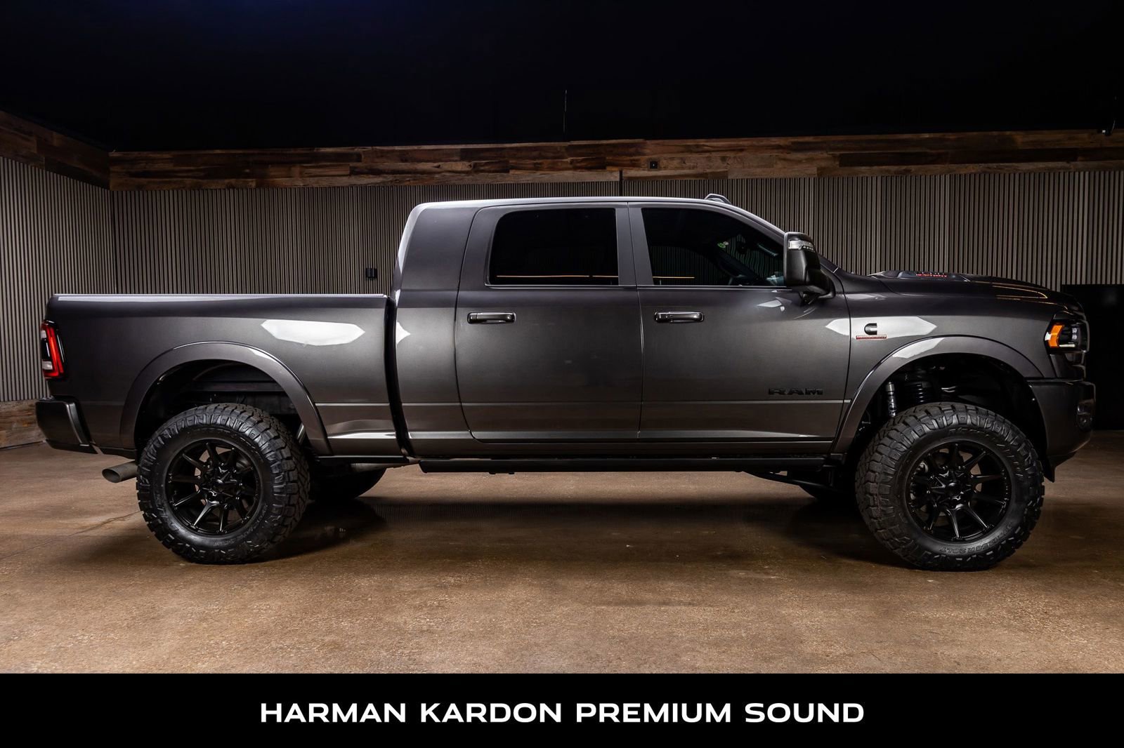 Used 2024 RAM 3500 Limited image 10