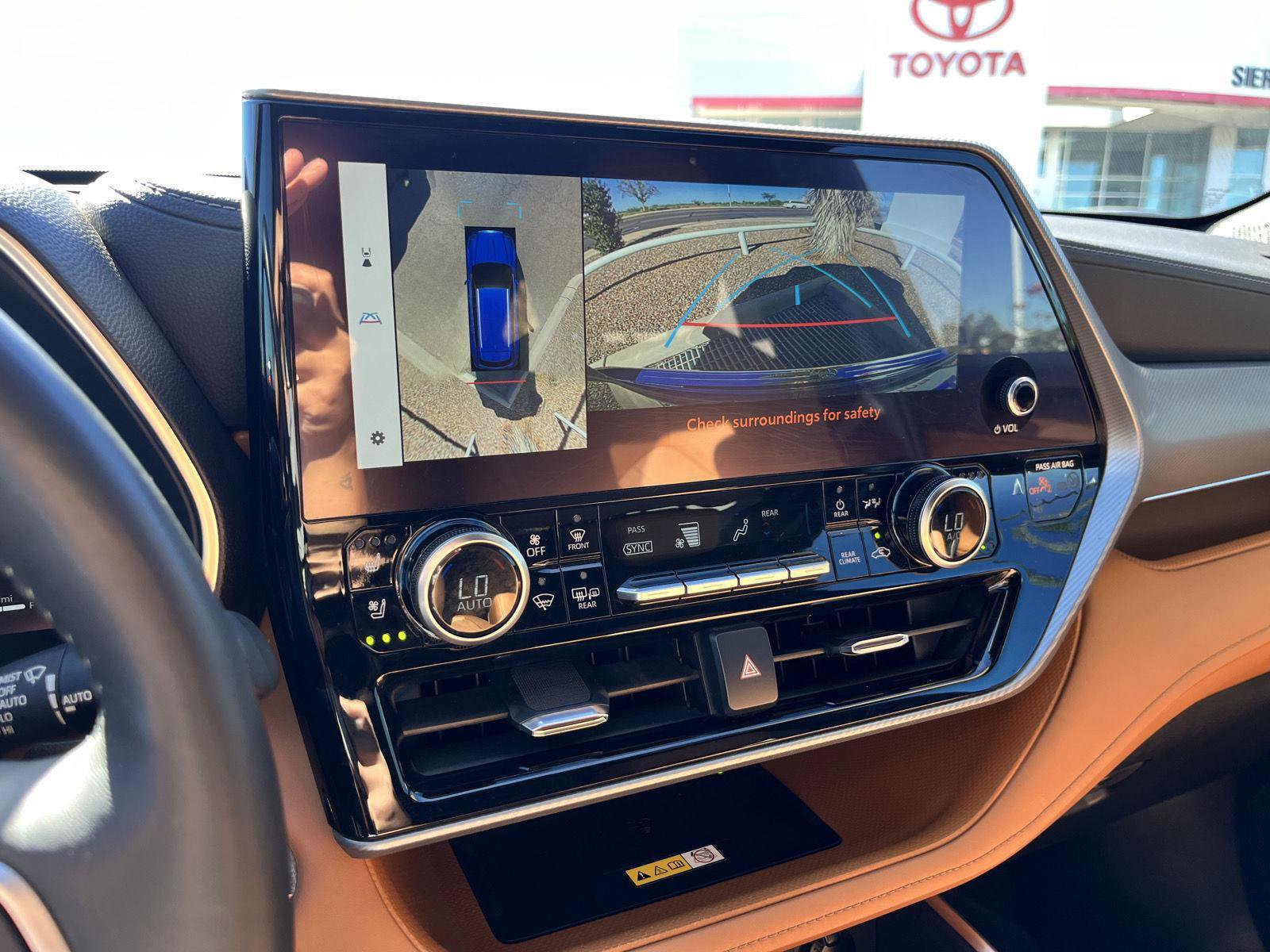 Used 2023 Toyota Highlander Platinum image 45