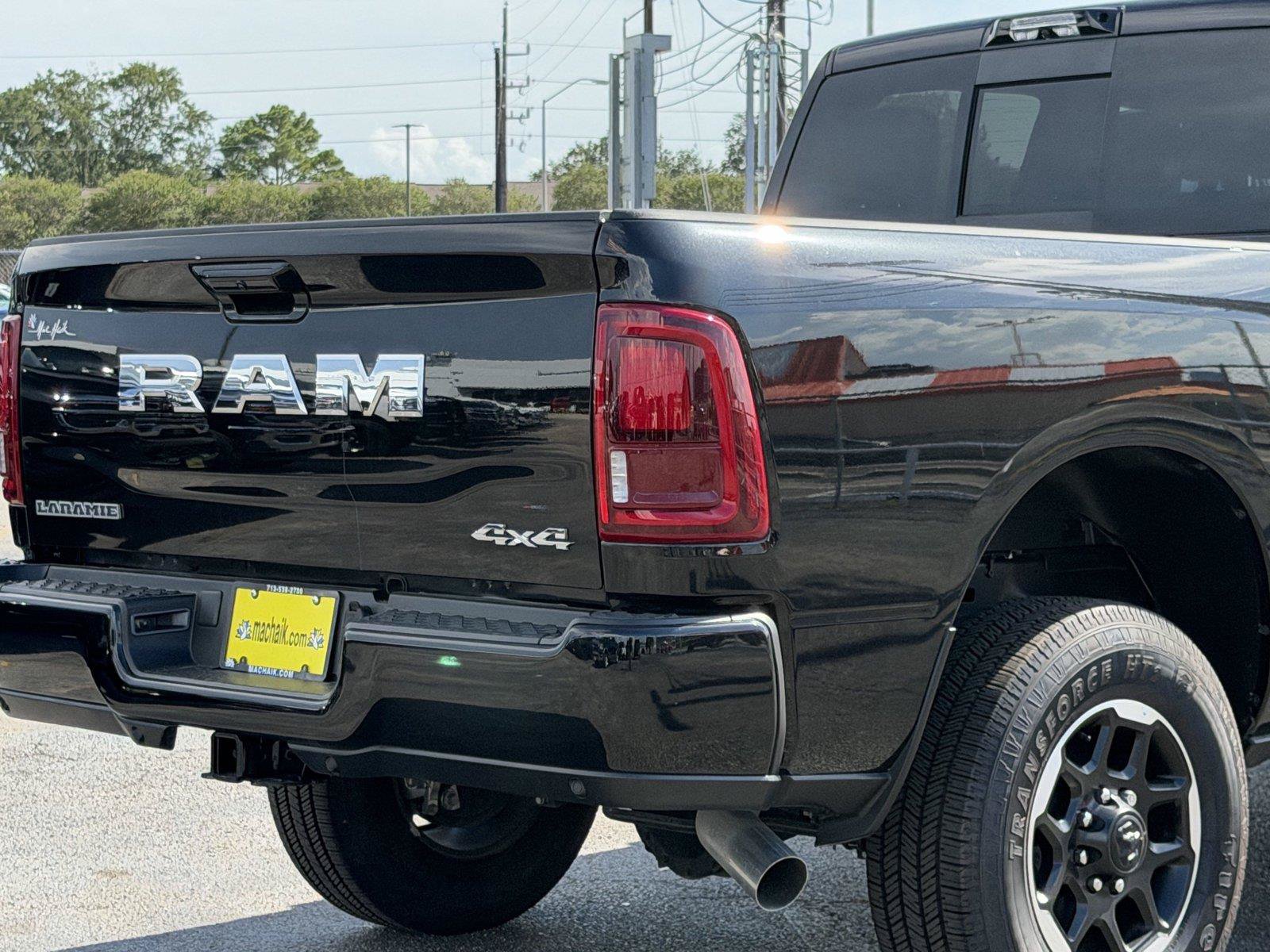 Used 2025 RAM 2500 Laramie AWD/4WD image 11