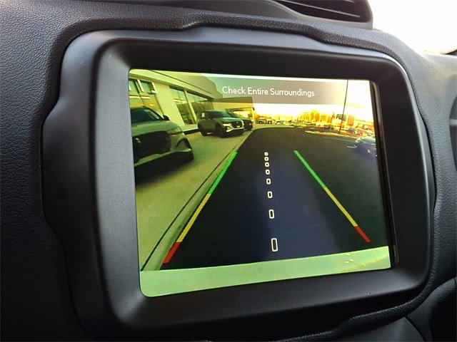 Used 2023 Jeep Renegade Trailhawk image 18