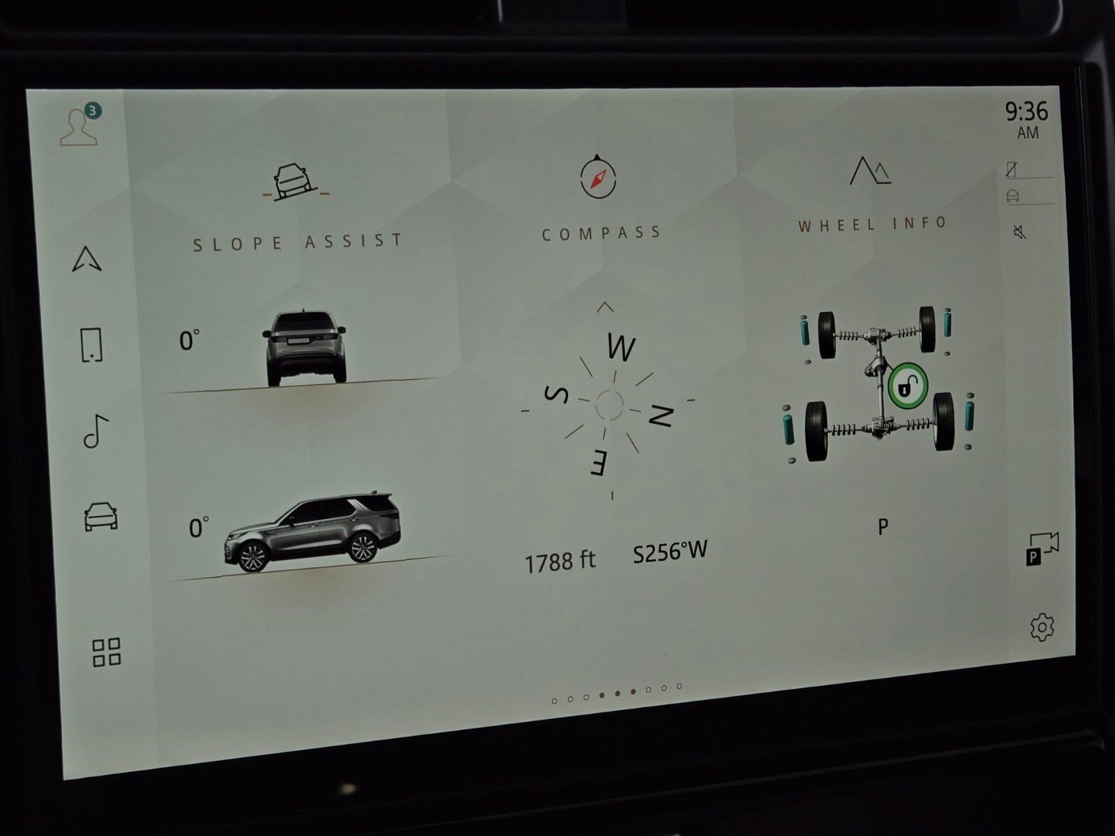 Used 2025 Land Rover Discovery Dynamic SE image 28