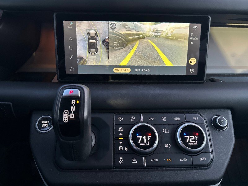 Used 2020 Land Rover Defender 110 HSE image 25