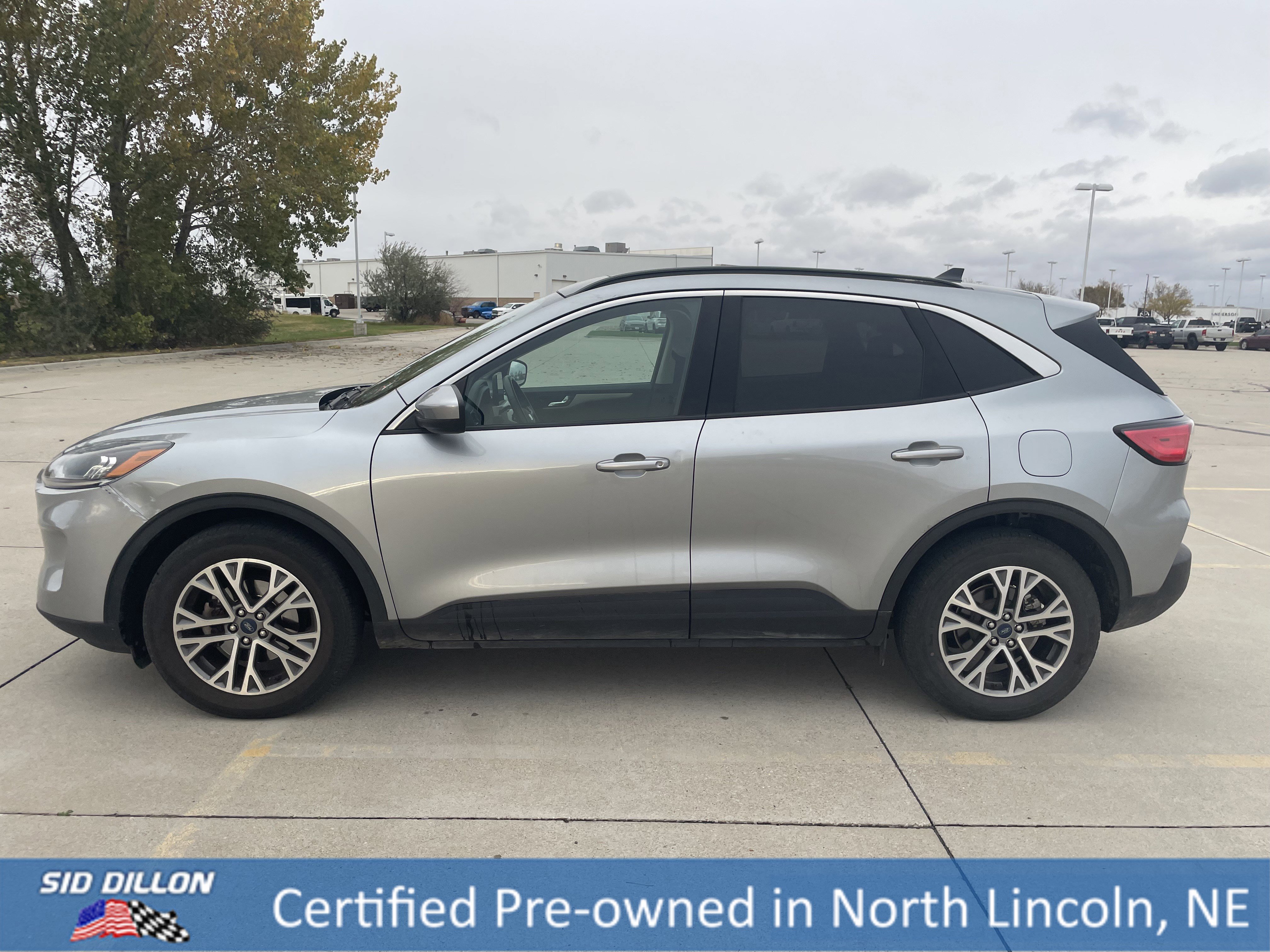 Used 2022 Ford Escape SEL w/ Technology Package image 2