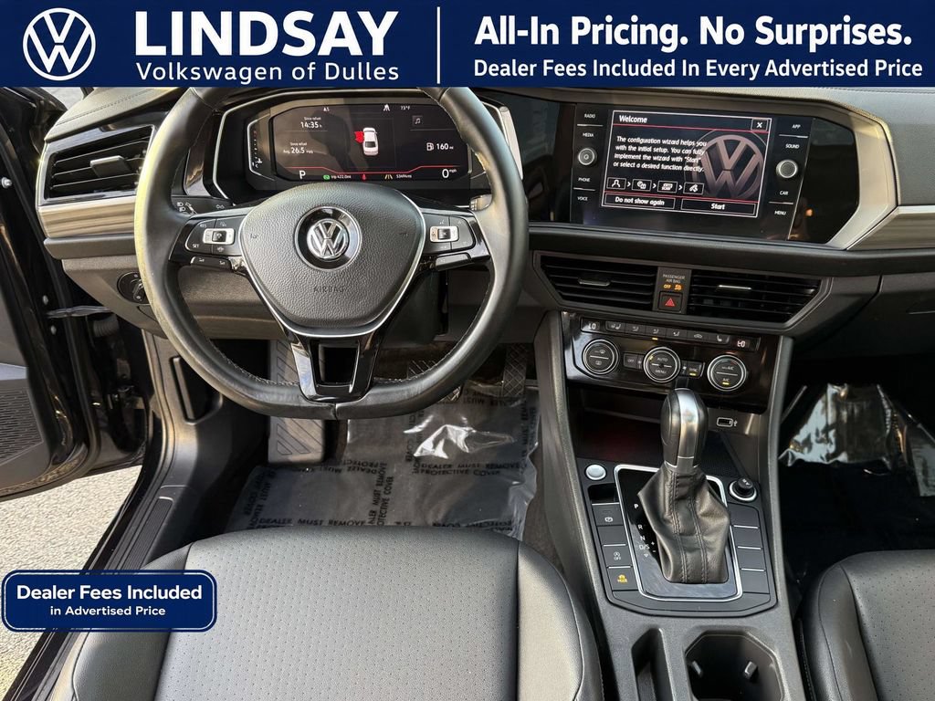 Used 2019 Volkswagen Jetta SEL w/ Cold Weather Package FWD image 9
