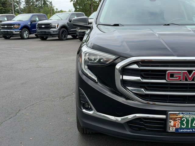 Used 2019 GMC Terrain SLT w/ Preferred Package AWD/4WD image 9