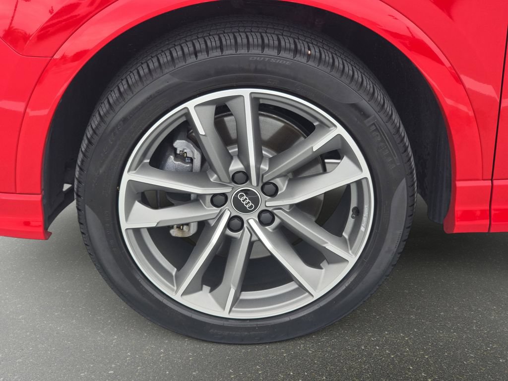 Certified 2025 Audi Q3 2.0T Premium w/ Convenience Package AWD/4WD image 26
