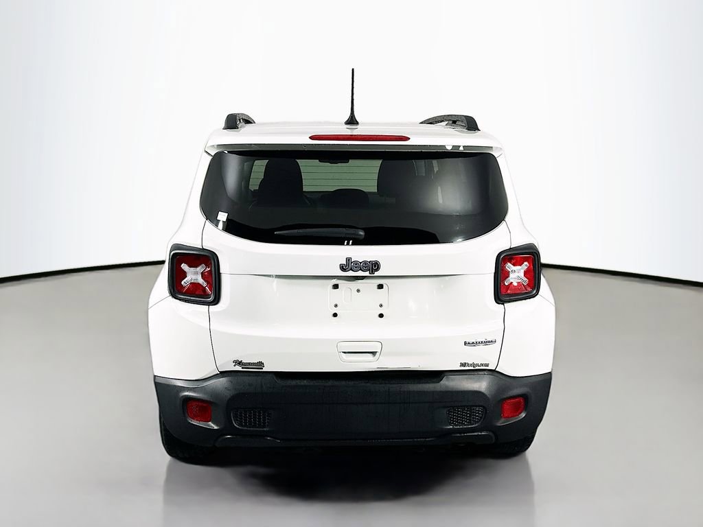 Used 2019 Jeep Renegade Latitude w/ Popular Equipment Group FWD image 6