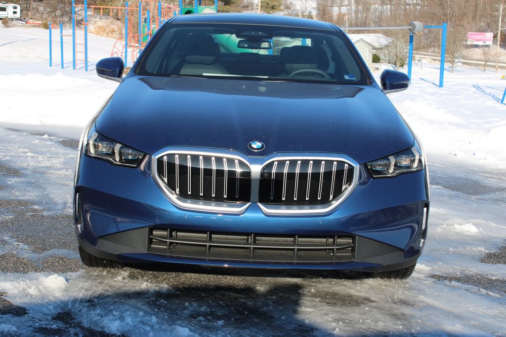 New 2026 BMW 530i xDrive AWD/4WD image 3