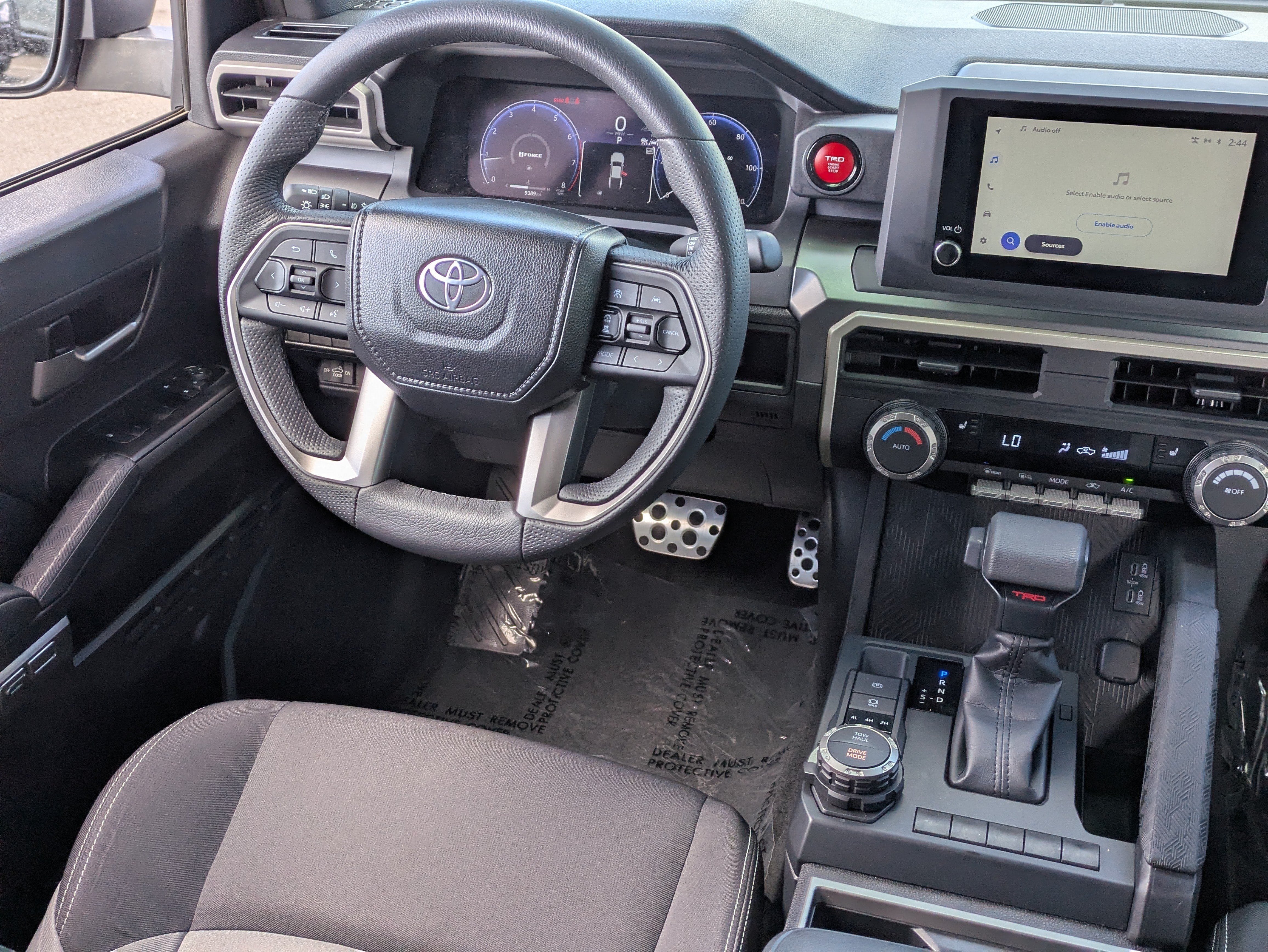 Used 2025 Toyota Tacoma TRD Sport AWD/4WD image 14