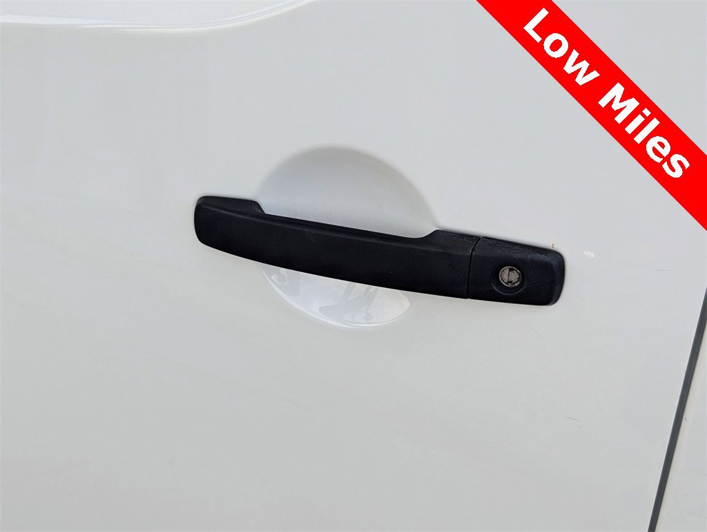 Used 2020 Nissan NV 3500 S image 30