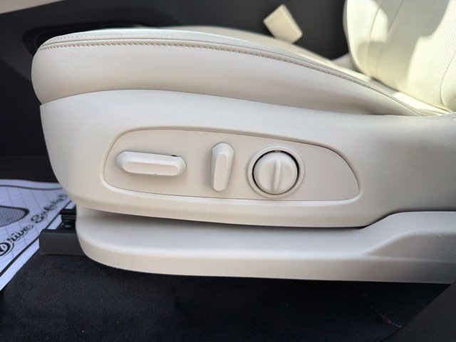 Certified 2024 Buick Enclave Essence FWD image 14