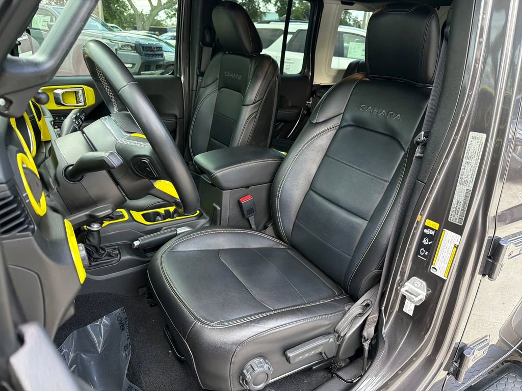 Used 2022 Jeep Wrangler Unlimited Sahara w/ Safety Group AWD/4WD image 34