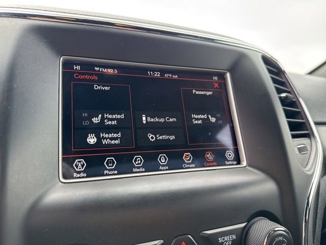 Used 2018 Jeep Grand Cherokee Laredo w/ Security & Convenience Group image 22