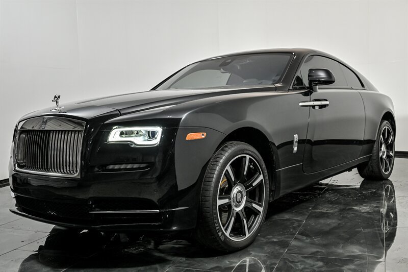 Used 2017 Rolls-Royce Wraith RWD image 5