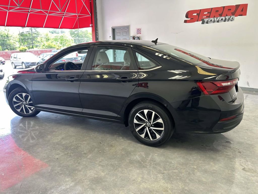 Used 2023 Volkswagen Jetta S FWD image 6