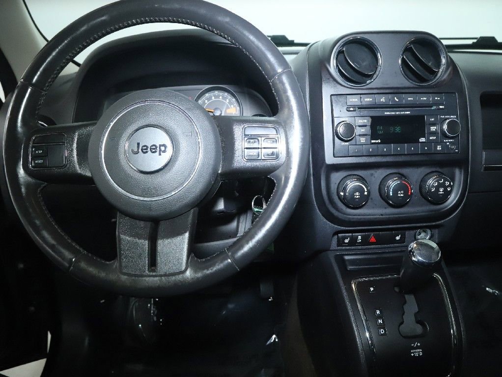 Used 2016 Jeep Patriot Sport w/ Power Value Group AWD/4WD image 26