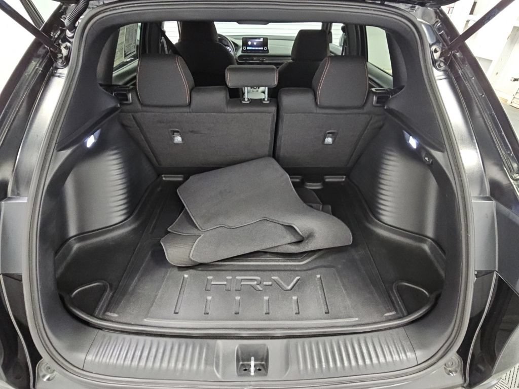 Used 2025 Honda HR-V Sport image 30