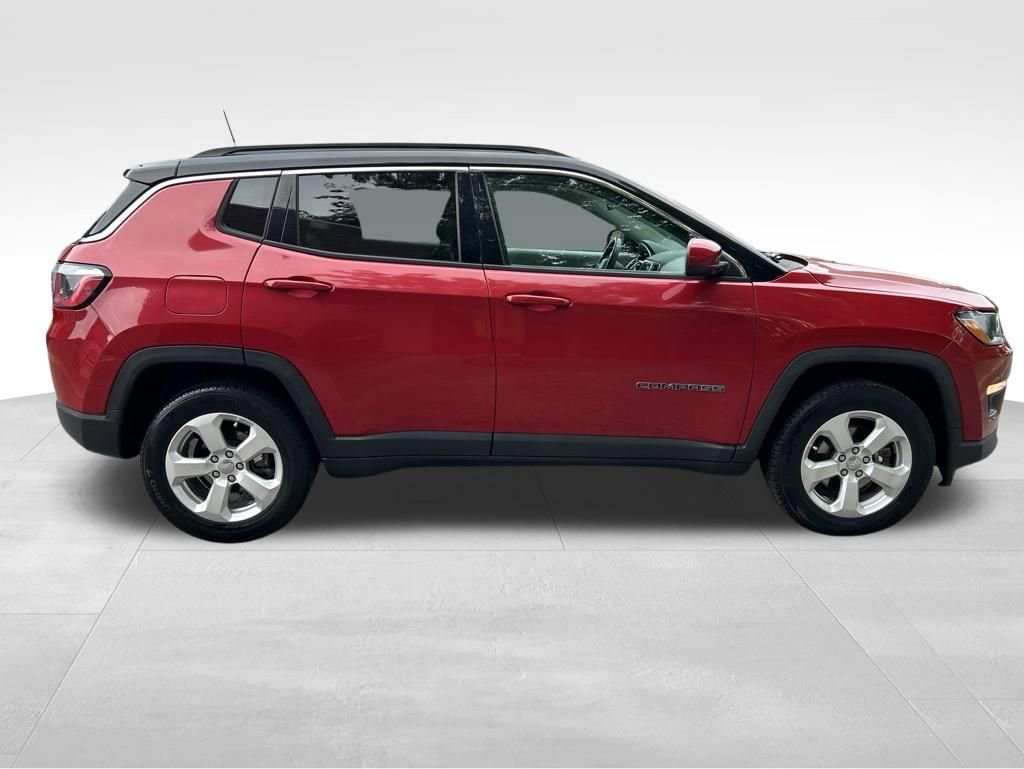 Used 2018 Jeep Compass Latitude w/ Popular Equipment Group AWD/4WD image 7