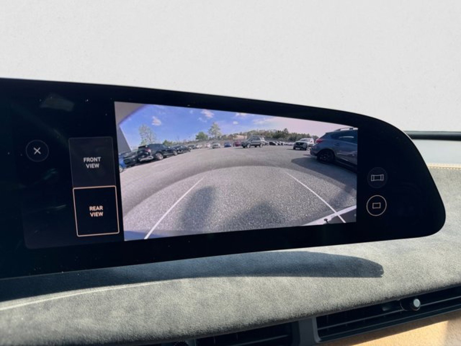 Used 2023 Lucid Air Grand Touring image 18