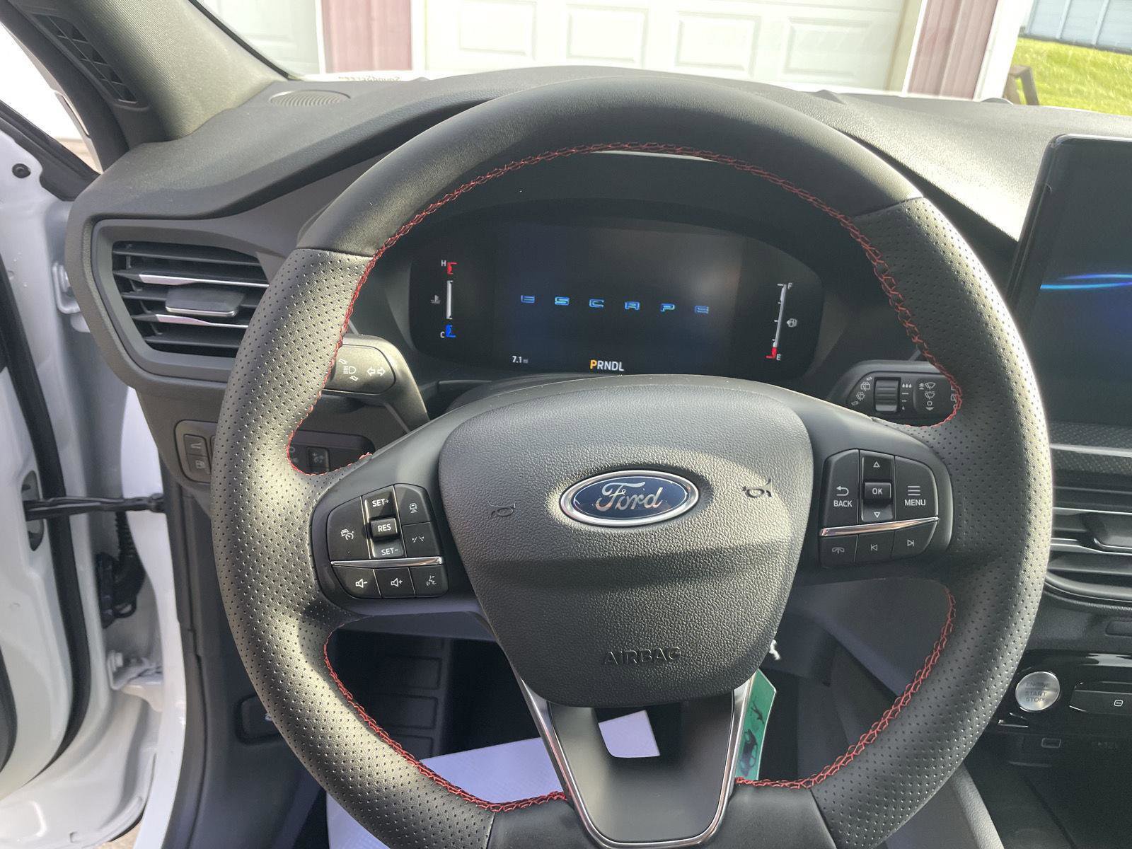New 2026 Ford Escape ST-Line Select w/ Tech Pack #1 AWD/4WD image 15
