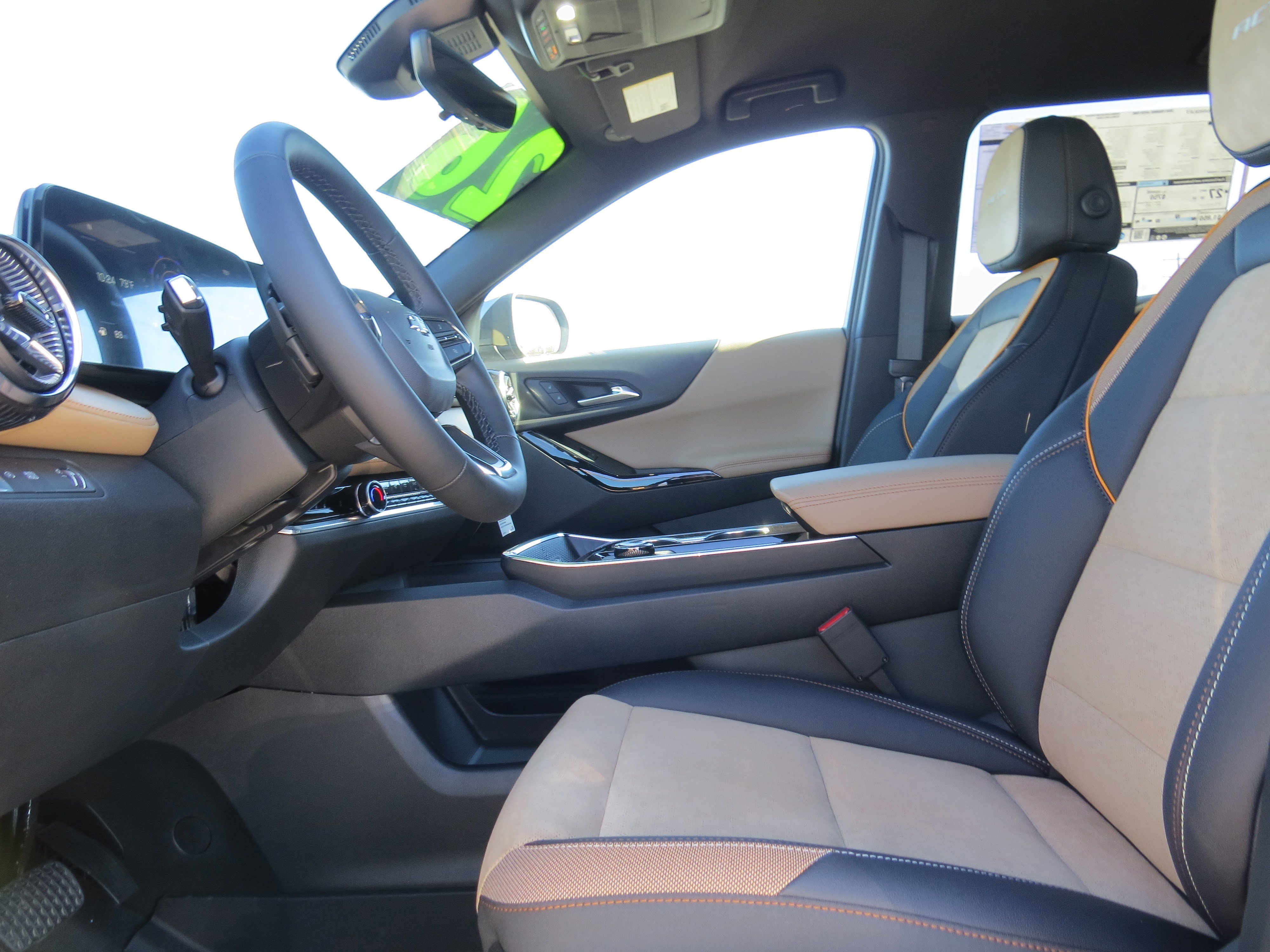 New 2026 Chevrolet Equinox ACTIV w/ Safety and Technology Package image 17