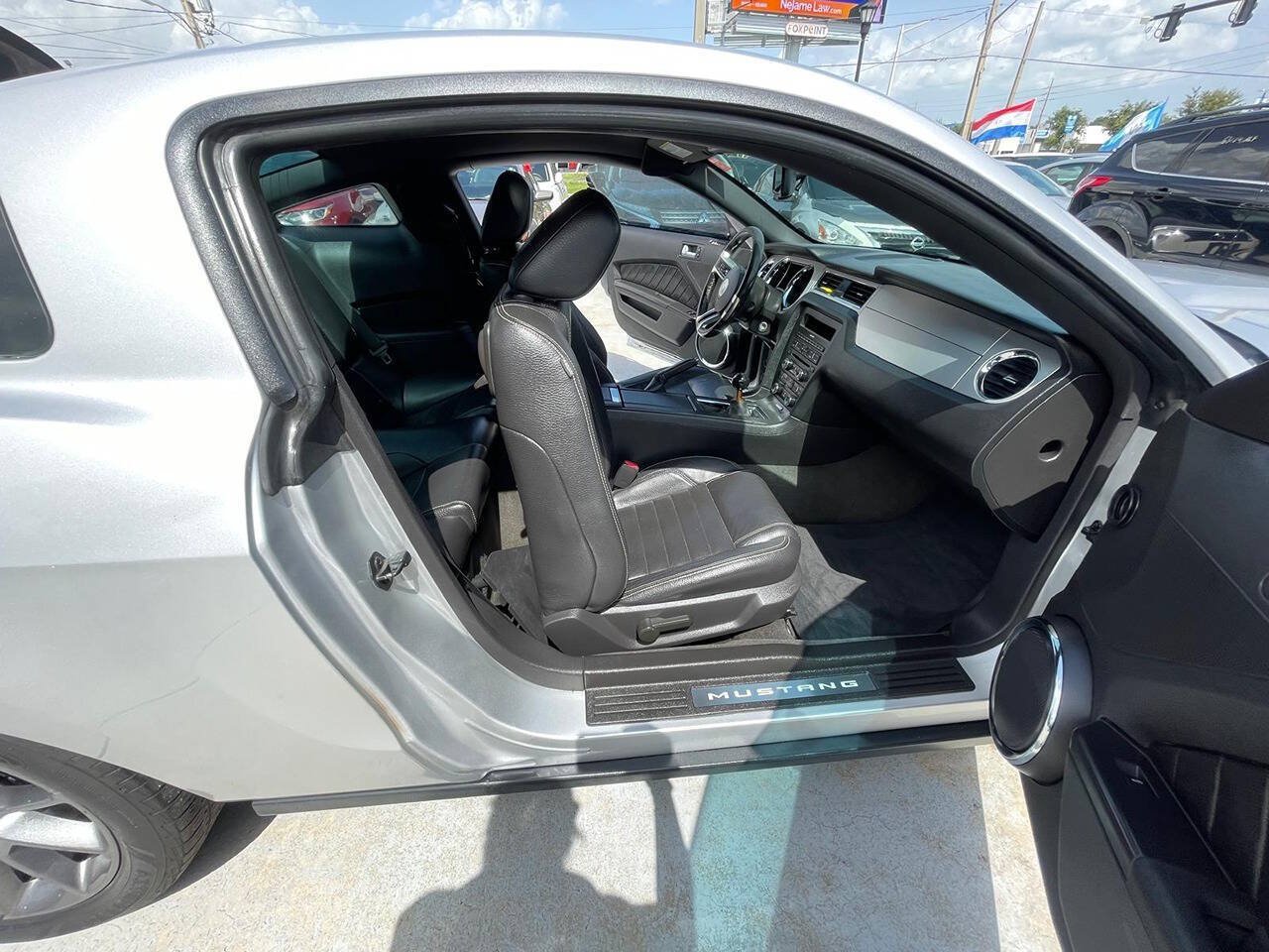 Used 2012 Ford Mustang Premium RWD image 12