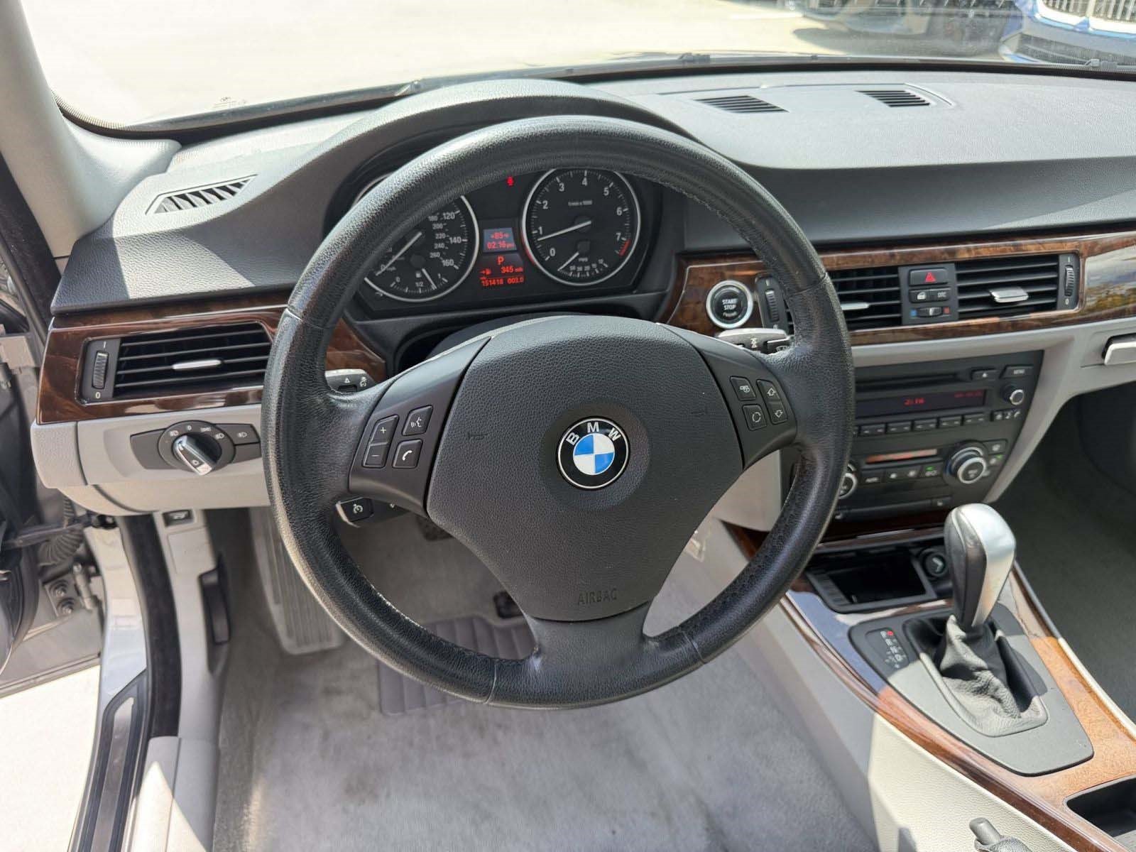 Used 2009 BMW 328i Sedan RWD image 26