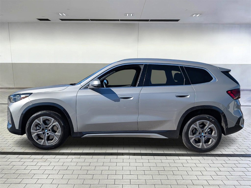 Certified 2025 BMW X1 xDrive28i w/ Technology Package image 2