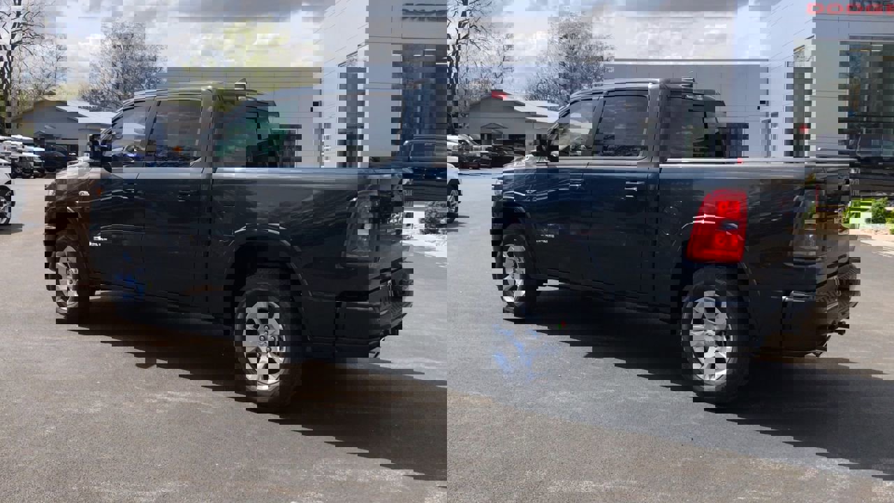 New 2026 RAM 1500 4x4 Crew Cab image 5