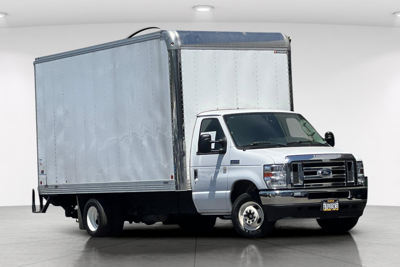Certified 2022 Ford E-450 and Econoline 450 Super Duty w/ Power Windows & Locks Group image 1
