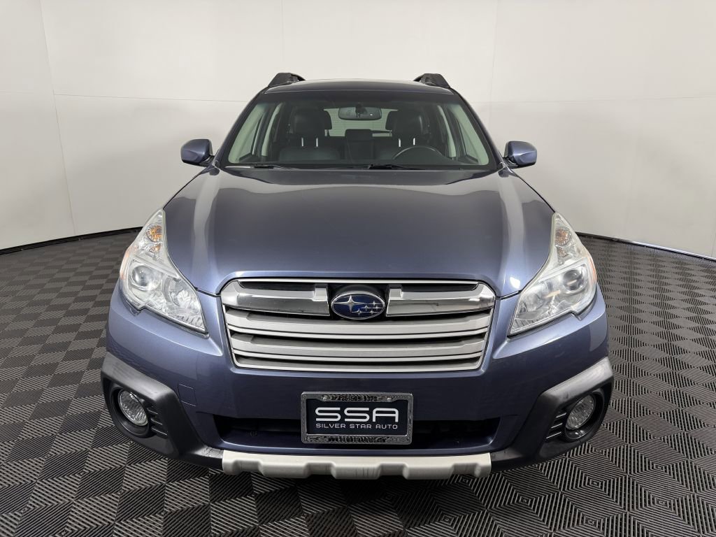 Used 2014 Subaru Outback 2.5i Limited w/ Moonroof Package AWD/4WD image 2