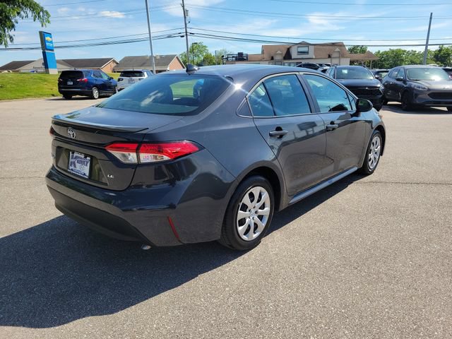 Used 2026 Toyota Corolla LE FWD image 4