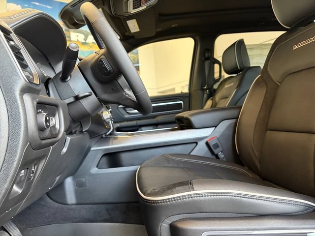 New 2026 RAM 1500 Laramie AWD/4WD image 14