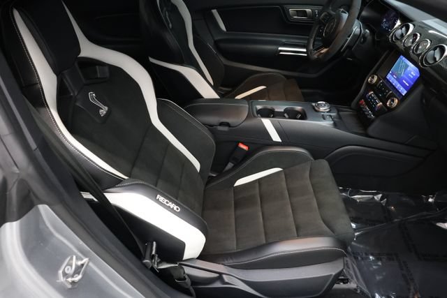 Used 2020 Ford Mustang Shelby GT500 w/ Carbon Fiber Track Pack RWD image 87