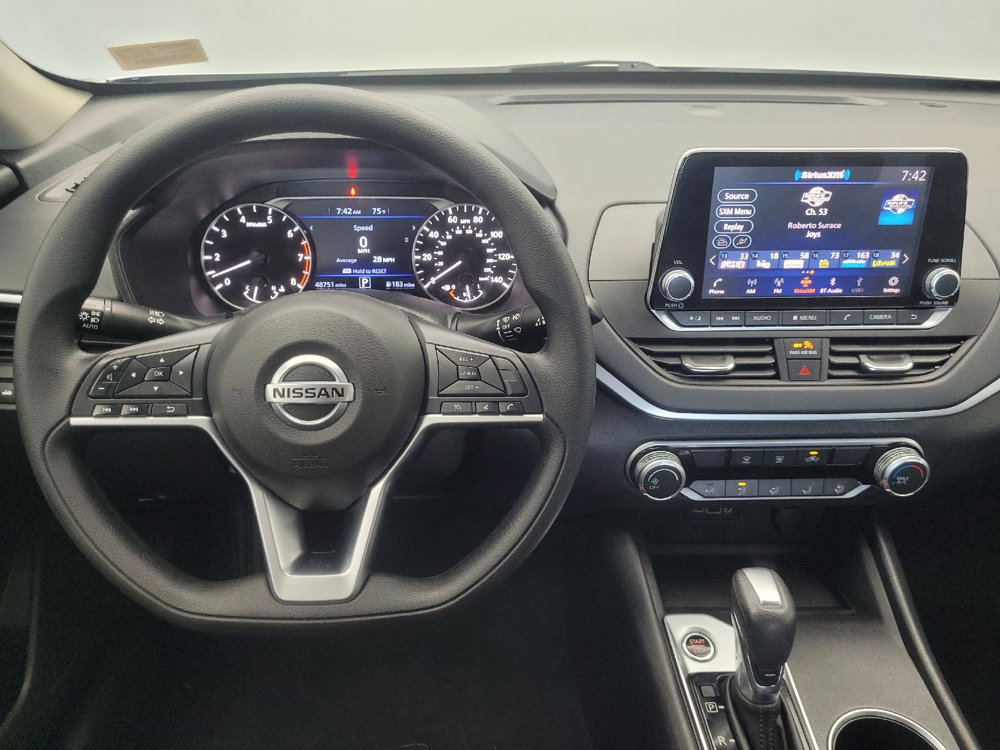Used 2022 Nissan Altima 2.5 SV image 22