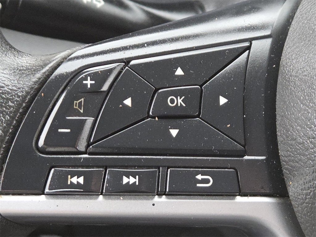 Used 2021 Nissan Versa SV image 28