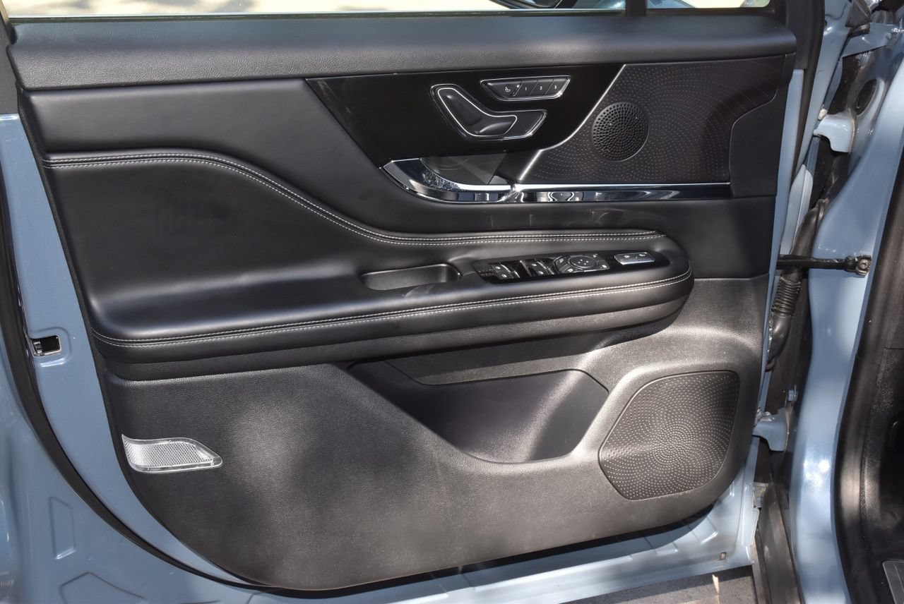 Certified 2024 Lincoln Corsair Grand Touring AWD/4WD image 36