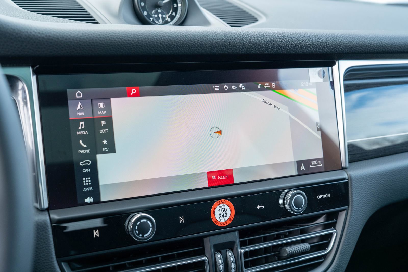 Used 2026 Porsche Macan image 27