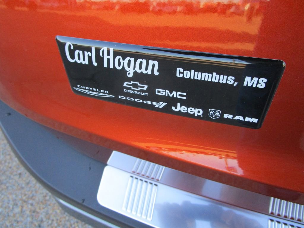 Used 2023 Nissan Rogue SL w/ SL Premium Package image 10