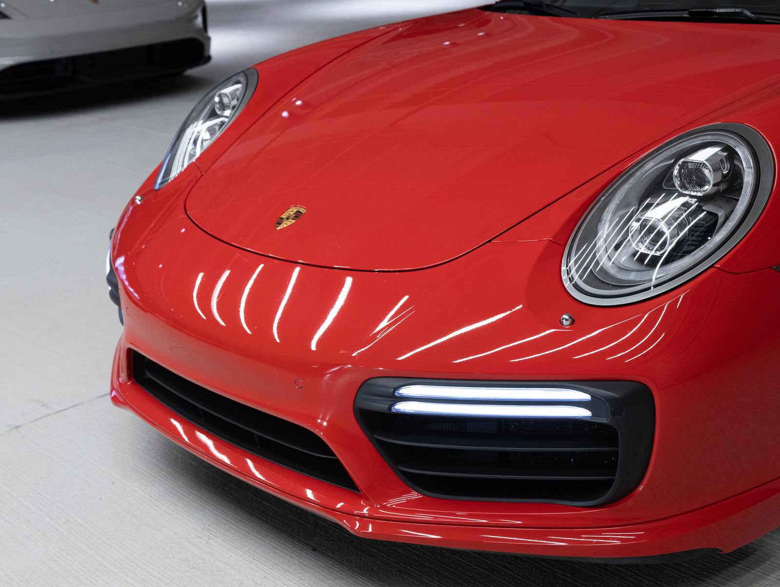 Certified 2017 Porsche 911 Turbo AWD/4WD image 31