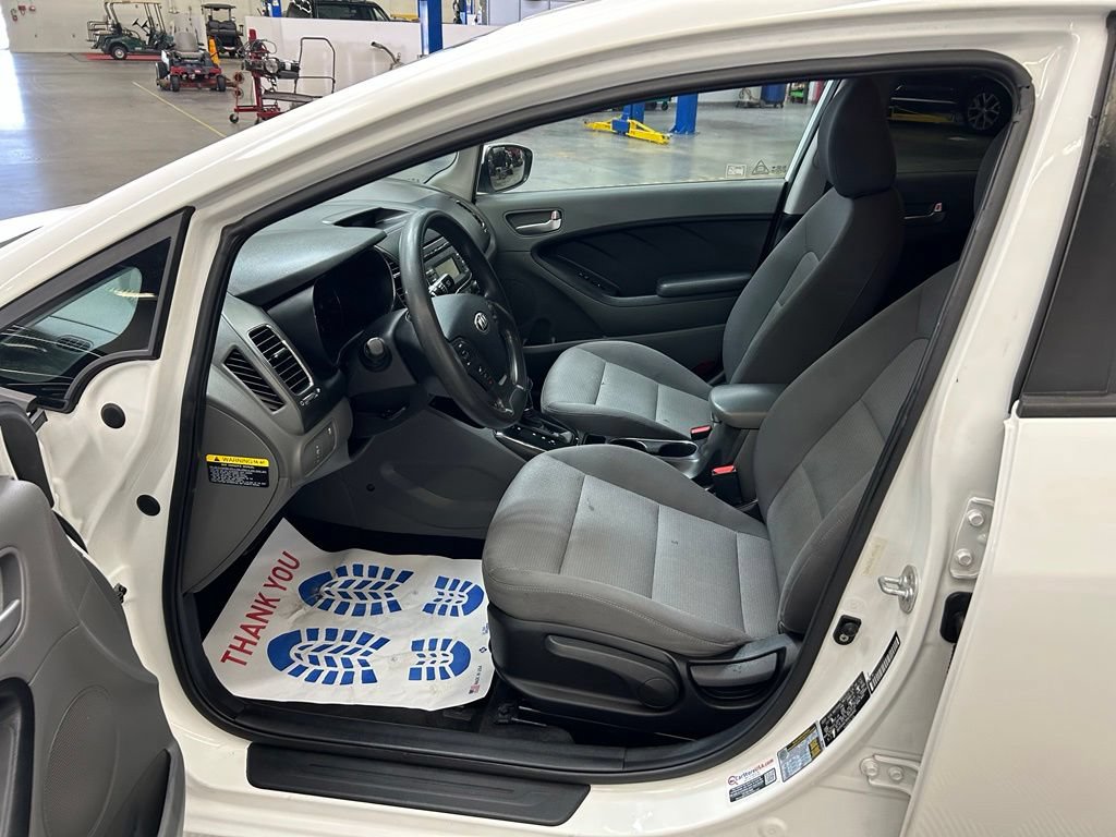Used 2017 Kia Forte LX FWD image 21